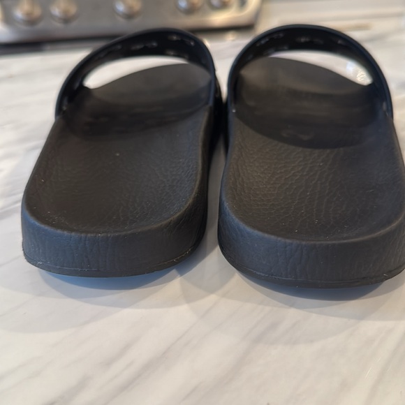 Gucci GG rubber Slides - Picture 2 of 5
